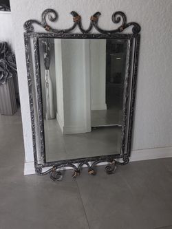 New Decorative Metal Wall Mirror 