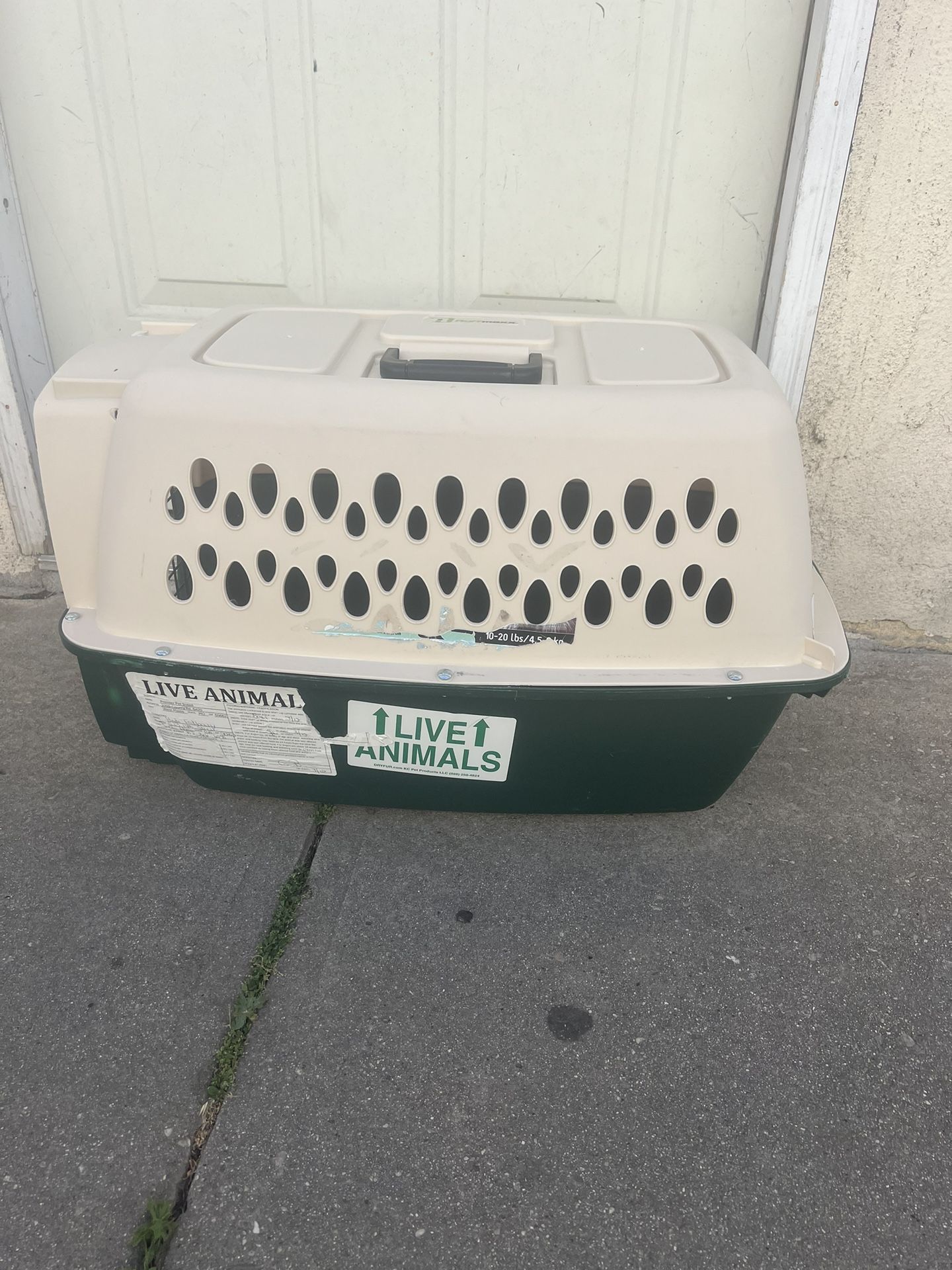 DOG CRATE