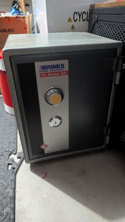 Brinks fire resistant safe