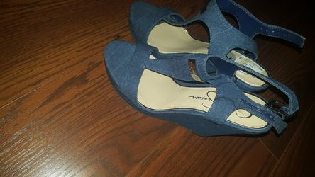 Brand New Jessica Simpson wedges in size 7