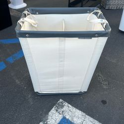 Laundry bin 