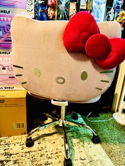 Hello Kitty Vanity Chair 