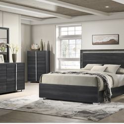 New King Size Bedroom Set , Dresser, Bedframe, Nightstand, Mirror And Free Delivery 