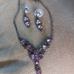 Necklace And Earrings  Costume 