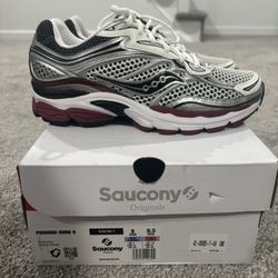 Saucony Sneakers Size 8 Men 