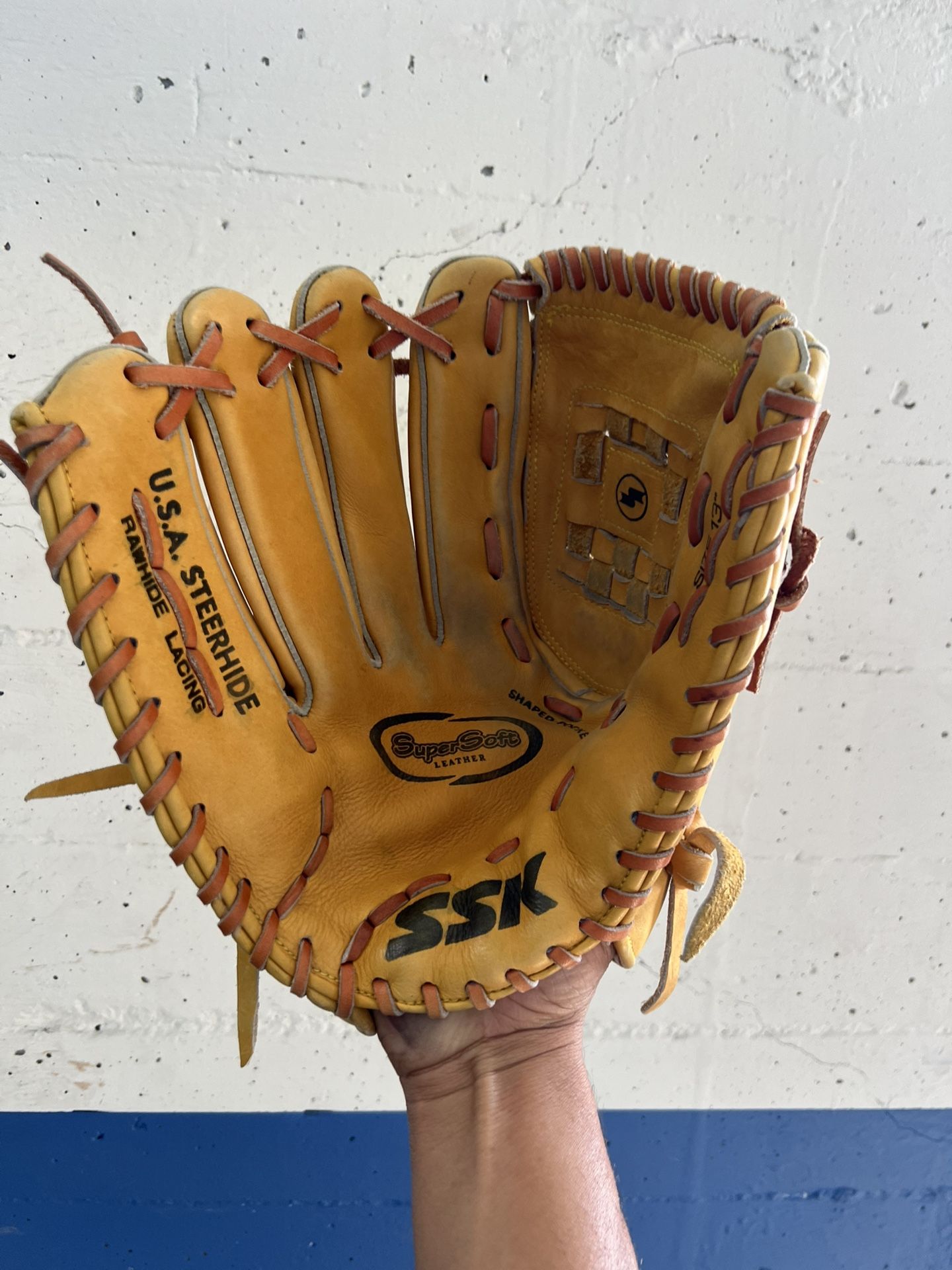 SSK SST-85 Baseball Glove Steerhide Rawhide Super Soft USA Size 13 LHT