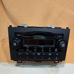 Honda OEM 6-Disc CD Changer Radio (Model 39100-SWA-A004) – Excellent Condition