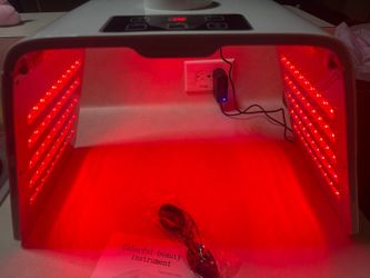 BRAND NEW ANTI AGING RED LIGHT THERAPY