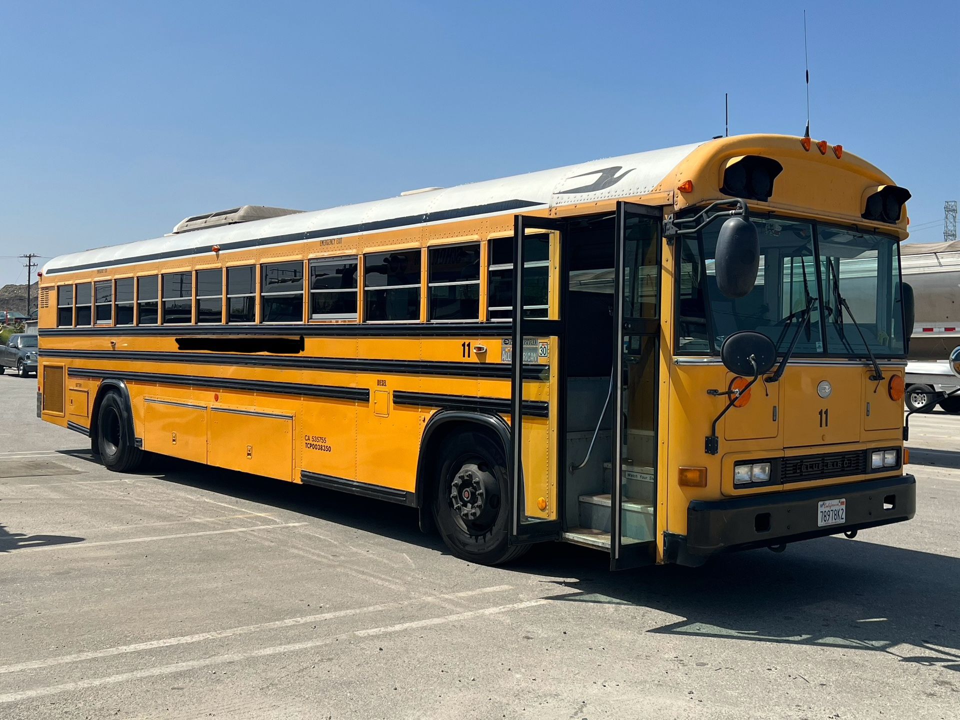 2004 Bluebird School bus