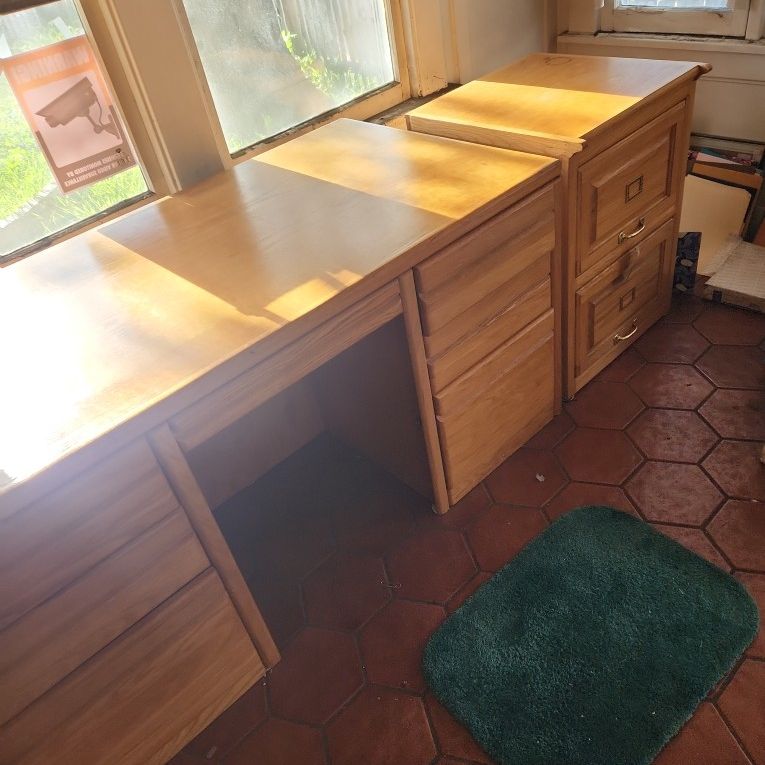 Oak Desk & Filing Cabinet