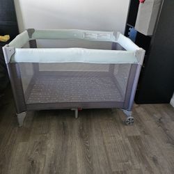 Baby Crib 