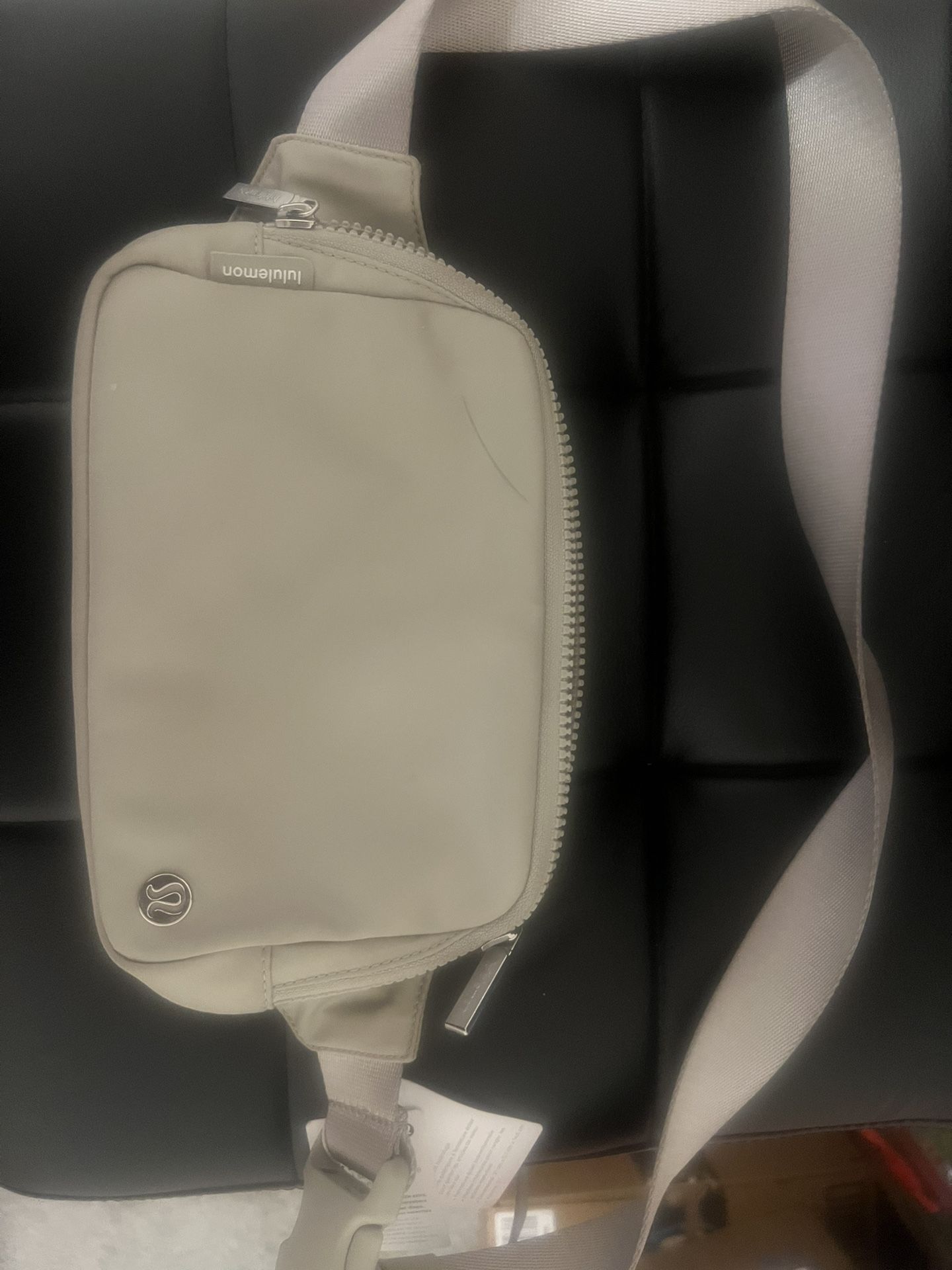 Lululemon Everywhere Belt Bag