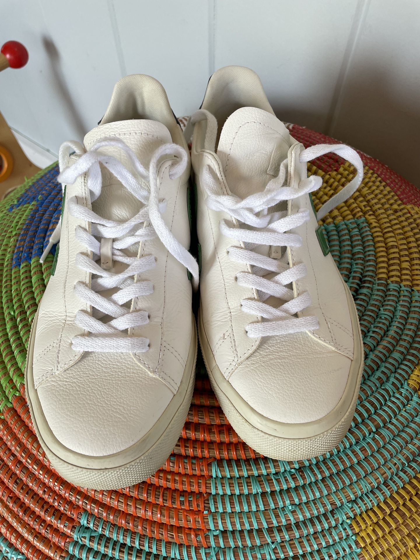 Veja Campo Womens Trainers in White Green black