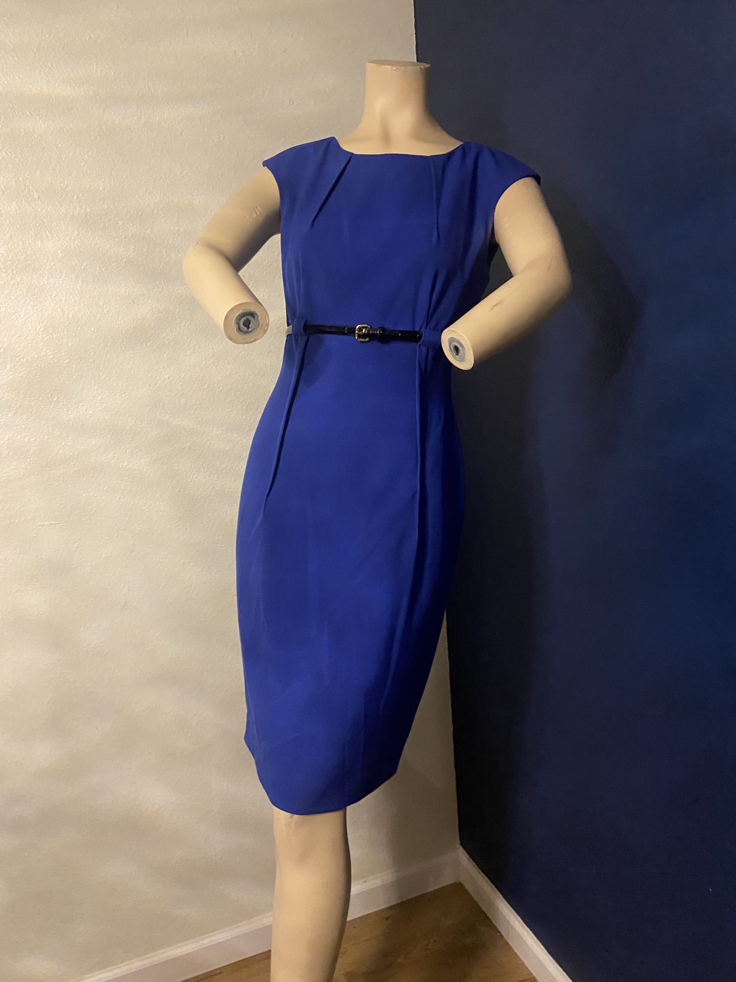 Cocktail Dresses Excellent Condition Size 4 $15.00