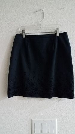 Express Spandex Flowered Black Skirt Size 3/4. Serious buyers only.