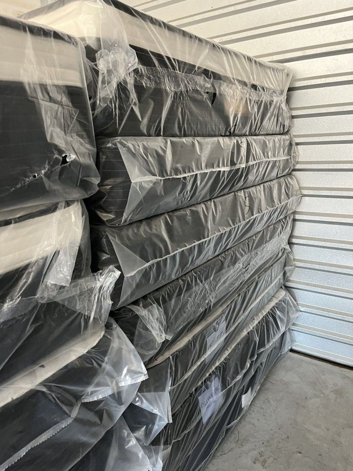BRAND NEW TWIN,FULL,QUEEN AND KING MATTRESS SET BEST PRICE...