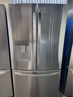 LG 36” FRENCH DOOR REFRIGERATOR – OPEN BOX – $1,300 🔥