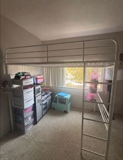 Full loft bed