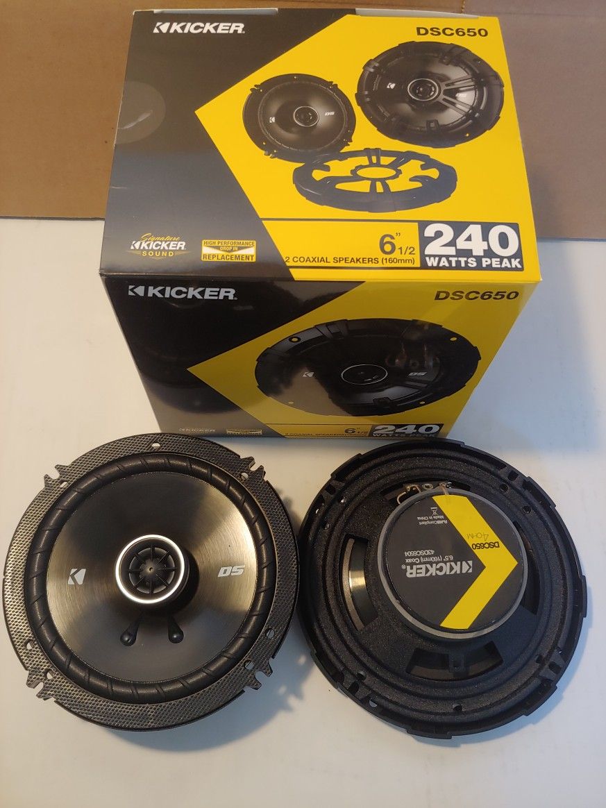 KICKER 1 PAIR 6.5" 2 WAY 240 WATTS CAR SPEAKER ( BRAND NEW PRICE IS LOWEST INSTALL NOT AVAILABLE )