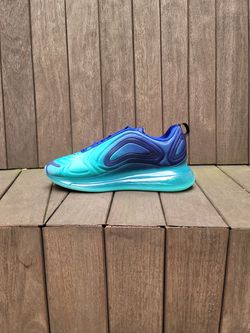 Nike Air max 720 Pink Sea 9.5 for Sale in New York, NY - OfferUp