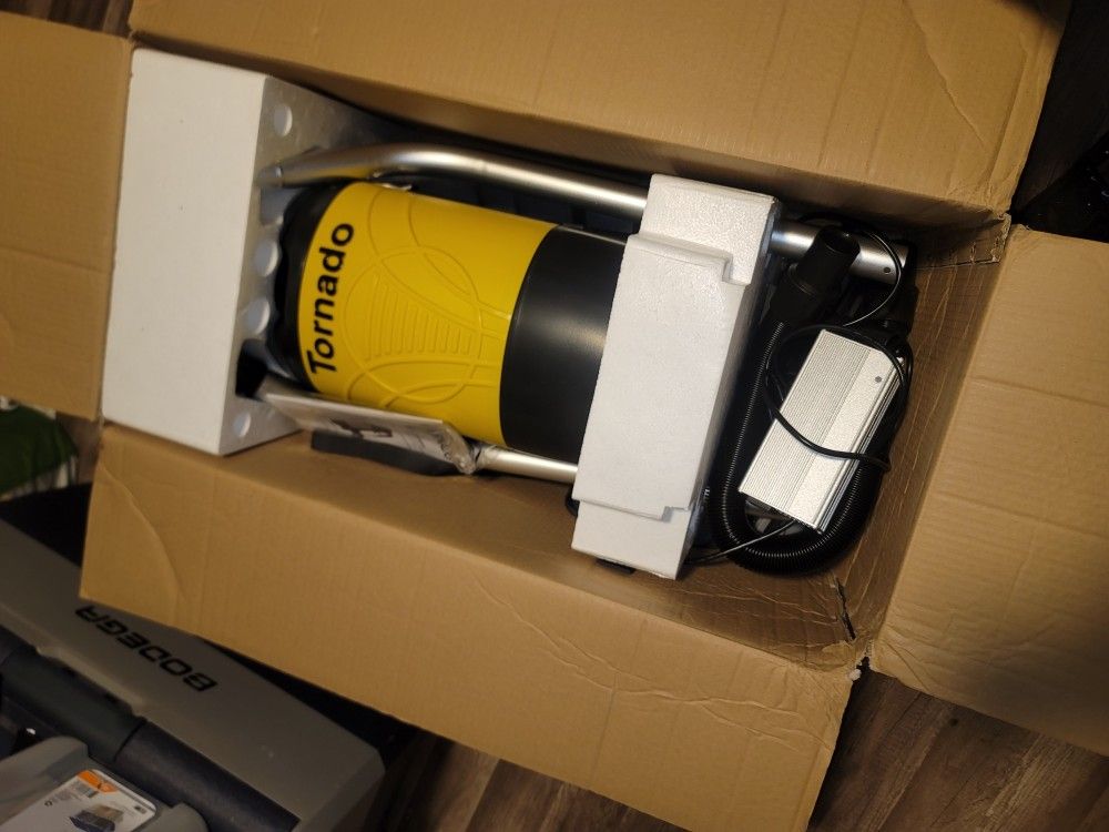 Tornado PacVac 6 Roam 