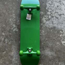 Girl Skateboards YEAH RIGHT green screen skateboard 2004