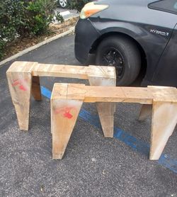 Sawhorses , burrow brand, 2 x 2ft contractor sawhorses