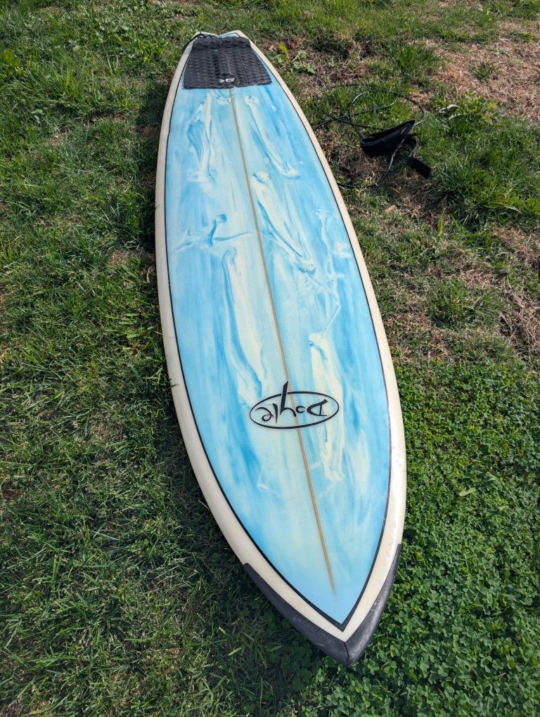6'10 Surfboard Midlength