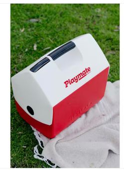 Playmate Elite Ultra 16 Qt. Comfort Grip Cooler