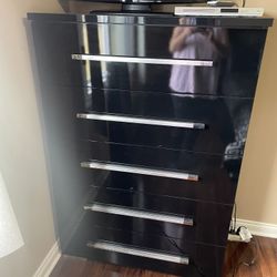 King bedroom set with the mattress, everything you see in the picture