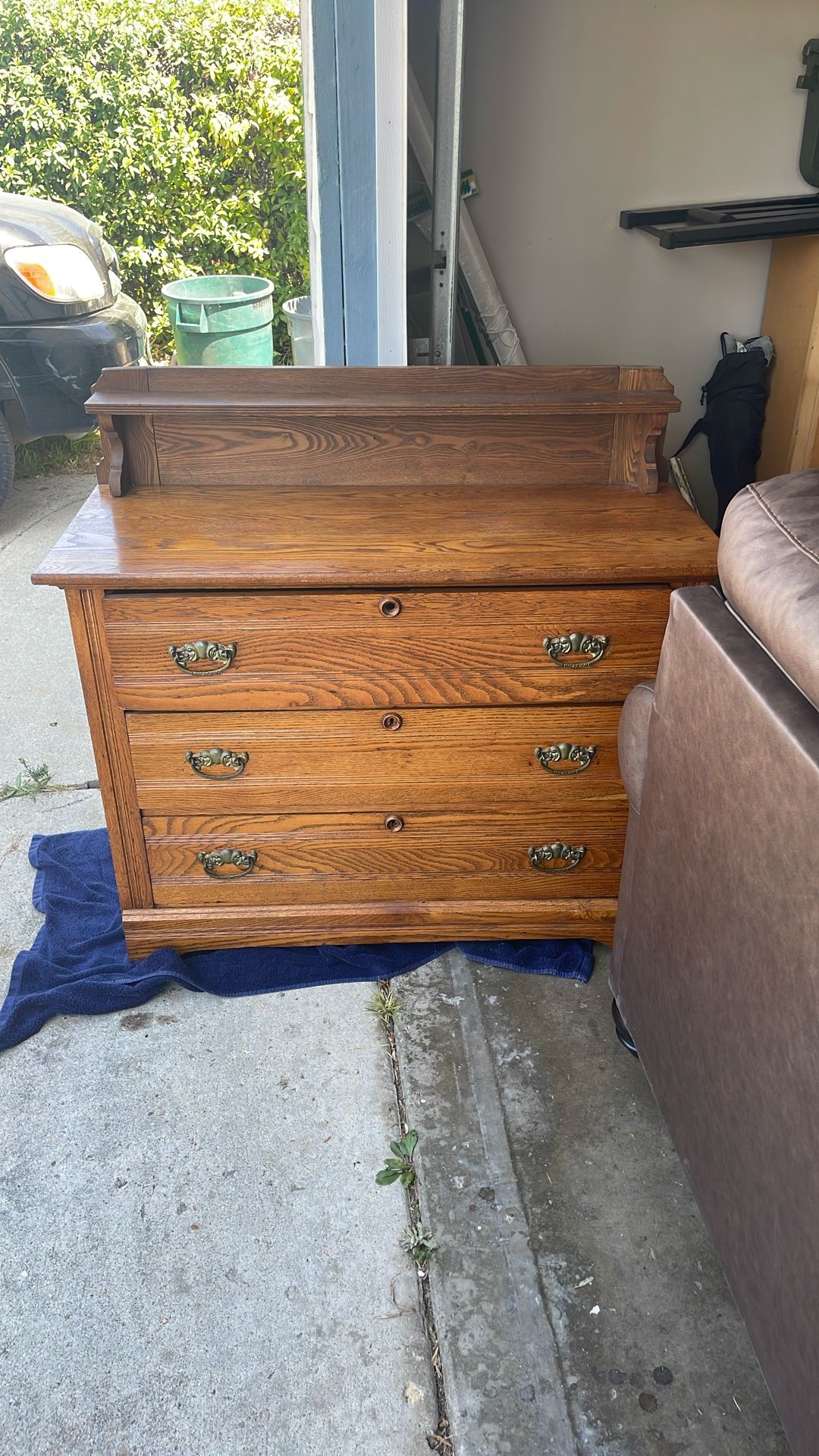 Antique dresser, three drawers as seen in picture beautiful condition