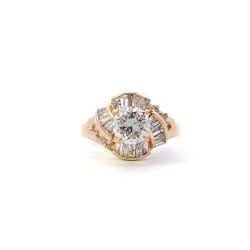 18K Yellow Gold Women's Diamond Ring - 1.63ct