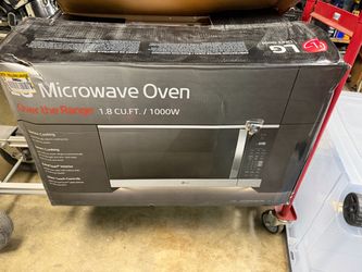 LG 1.8 cu ft Over the Range Microwave with Sensor Cooking