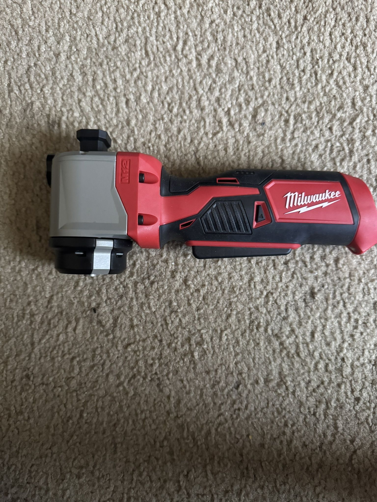 Milwaukee M12 Cable Stripper