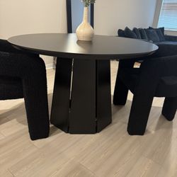 Dinning Table & Chairs 