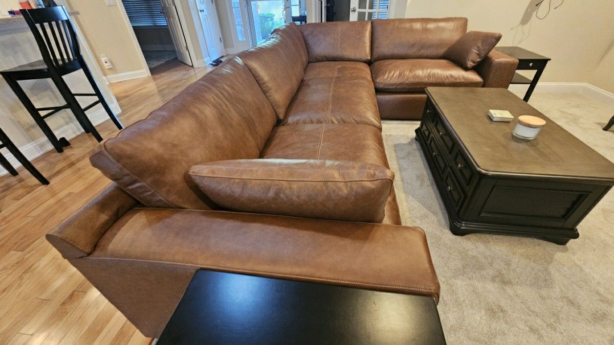4pc Emilia Leather Sectional New