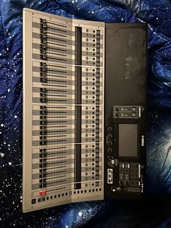 Yamaha TF5 ( Used ) 1000$ OBO