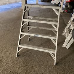 Drywall Tools Step Ladder  4 Ft
