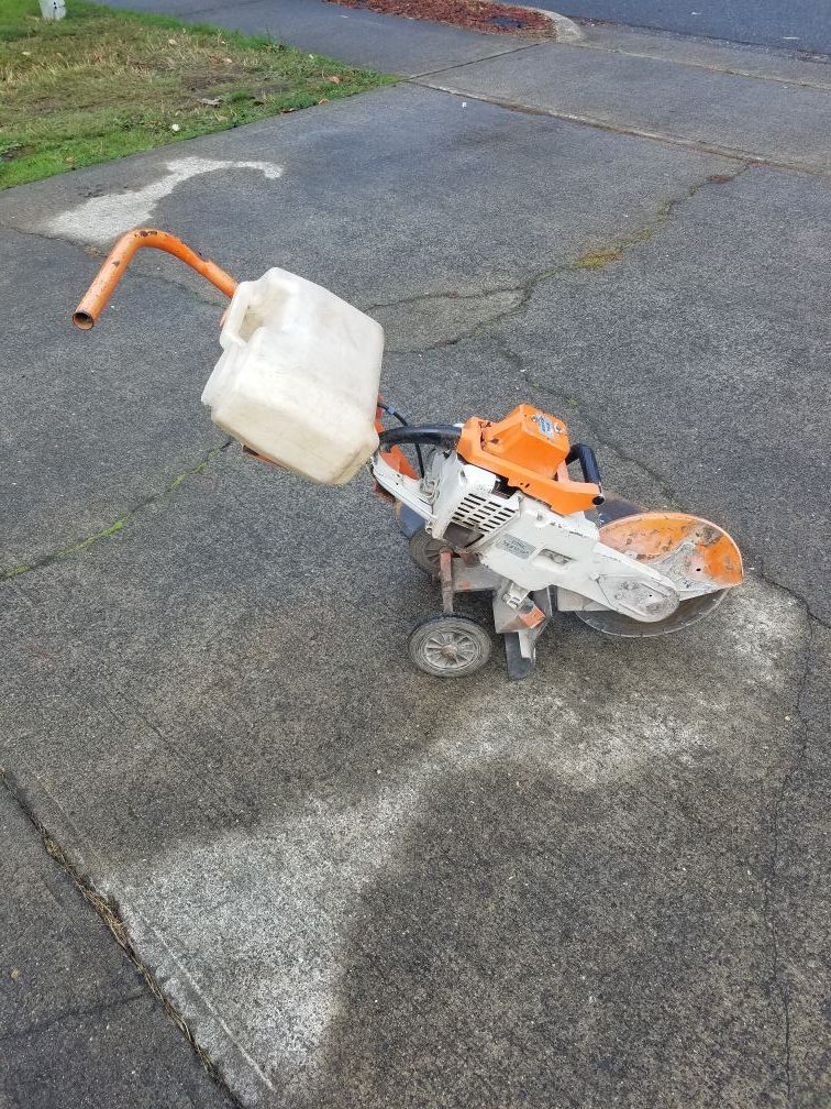Stihl TS 510 AV cut off saw concrete saw chop saw runs perfect for