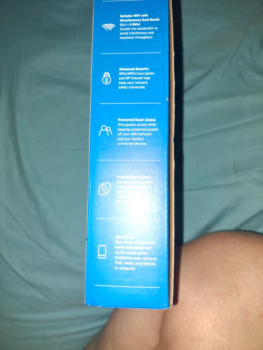 Black LINKSYS Dual Band WiFi 5 Router