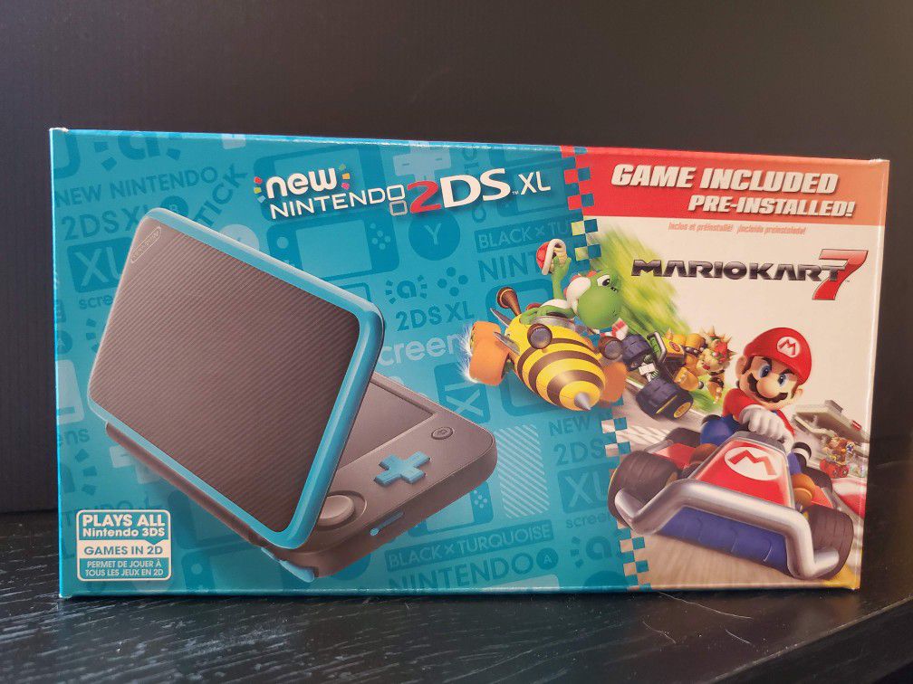 Mint Nintendo 2ds xl with Mario Cart 7