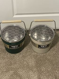 YETI Rambler Beverage Bucket – Set of 2