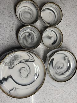 Dishes Set