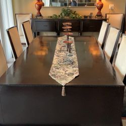Contemporary Tacoma Dining Table With Sideboard