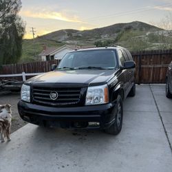 05 Escalade ESV Part out Parts!