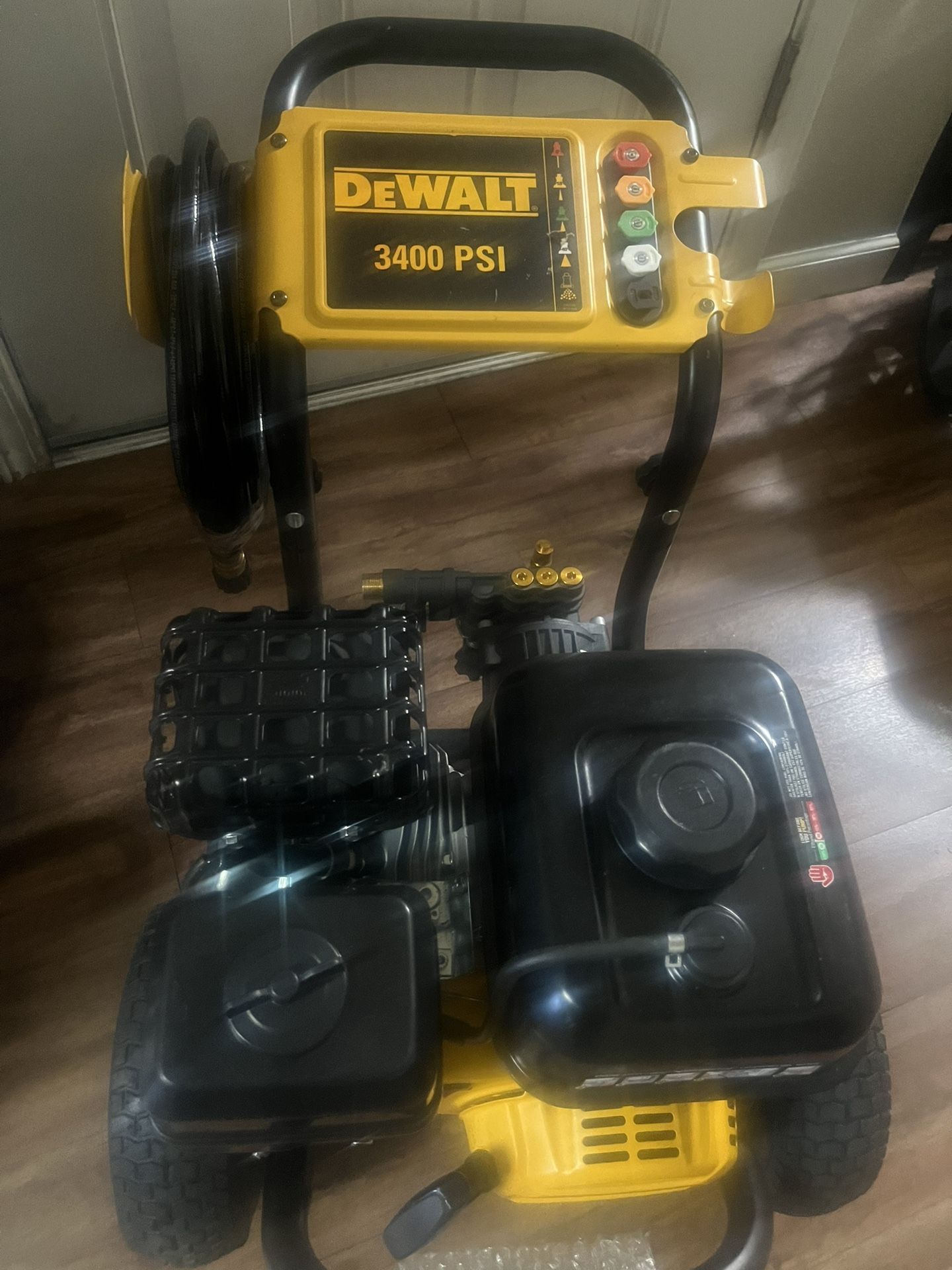 Dewalt Gasoline 3400 PSI