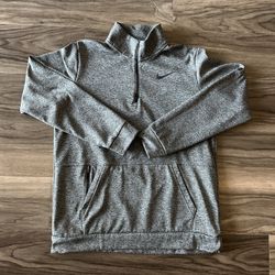 Nike Men's Therma Standard Fit Half-Zip Pullover in Gray