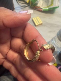 14kt gold earrings