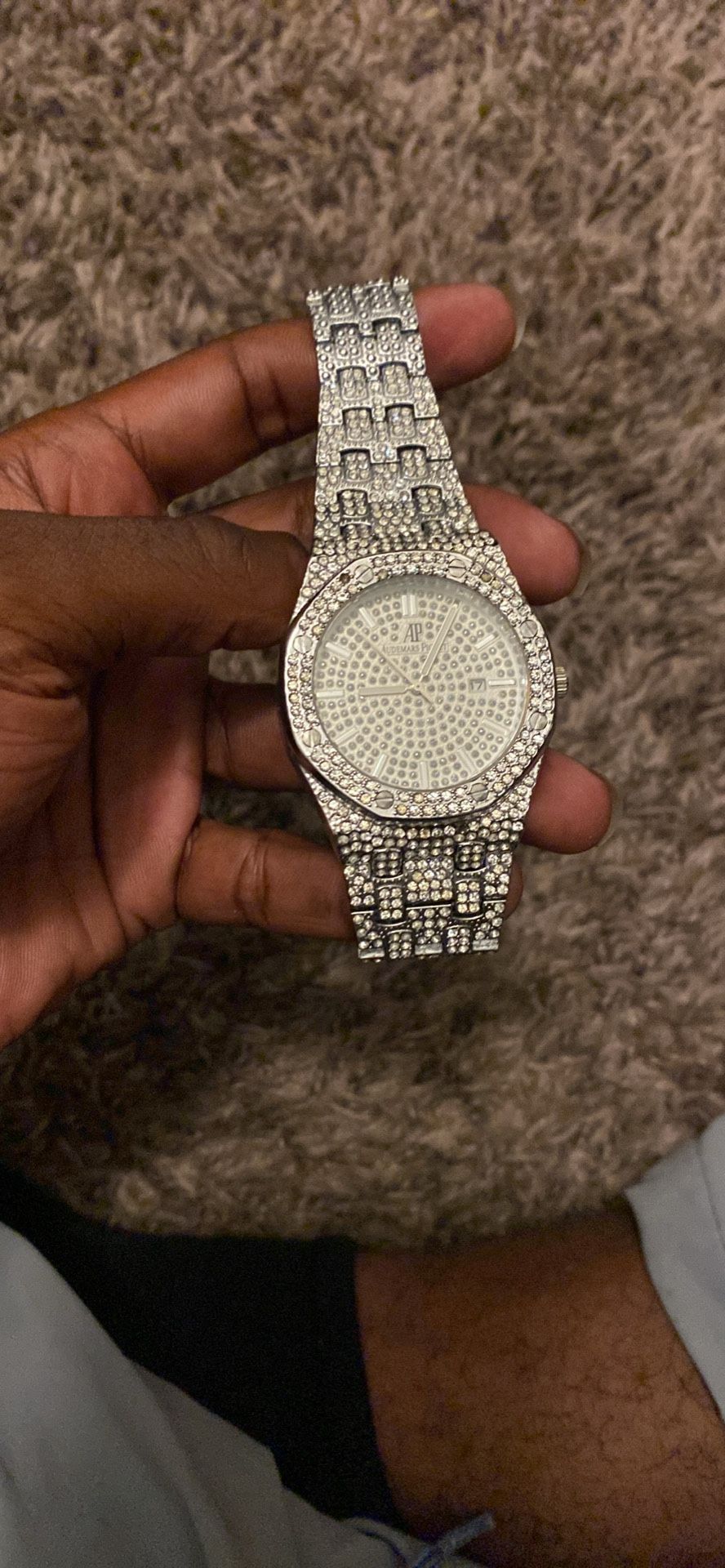 Moissanite ap Watch
