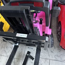 Electric Ride On Street Sweeper And Forklift 